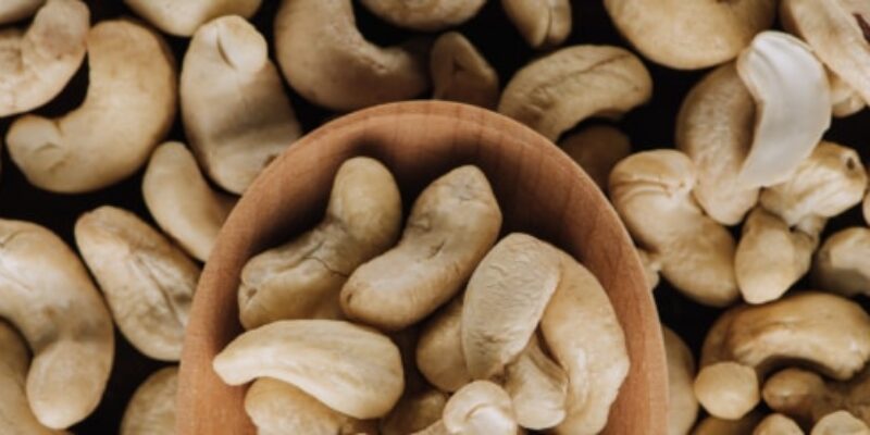 Is Cashews a Nut Blog Lorentanuts.com 