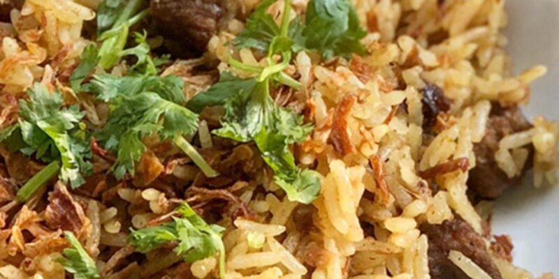 Beef Biryani with sliced almonds scaled