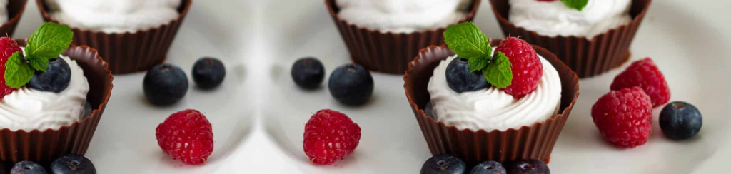 Berry Chocolate Cream Cup