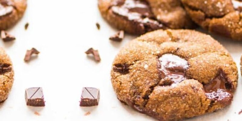 Chocolate cookies with ginger