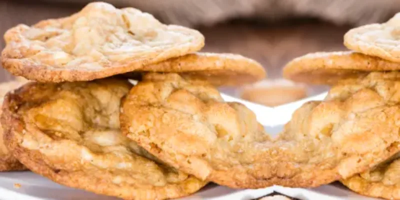 White chocolate macadamia nut cookies